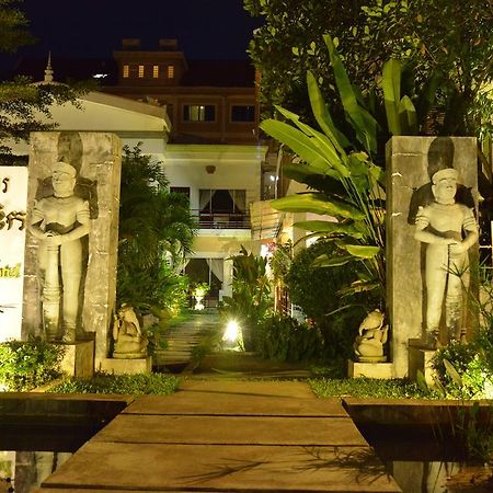 Ropanha Boutique Hotel Сиханоуквил Екстериор снимка