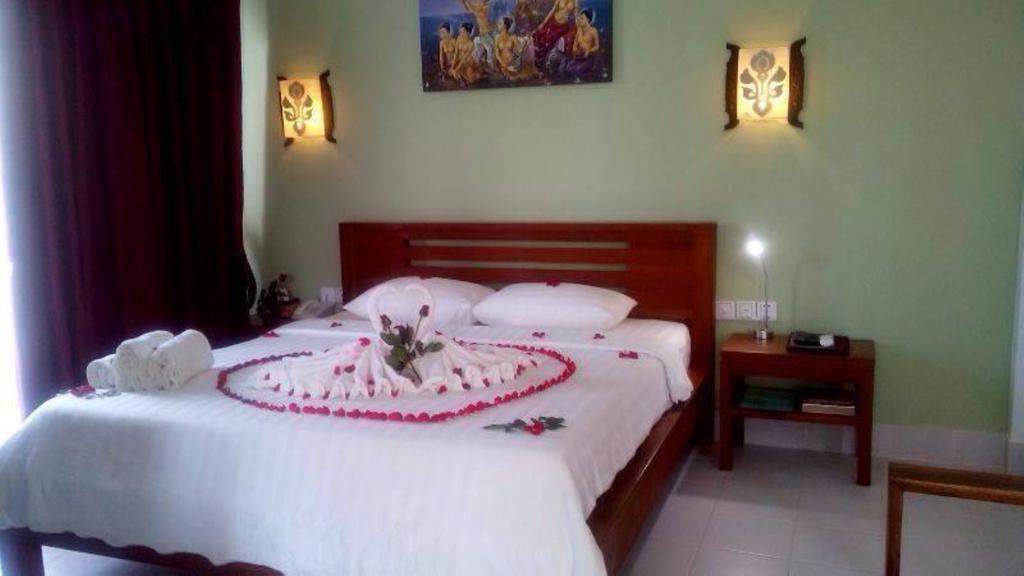 Ropanha Boutique Hotel Сиханоуквил Екстериор снимка
