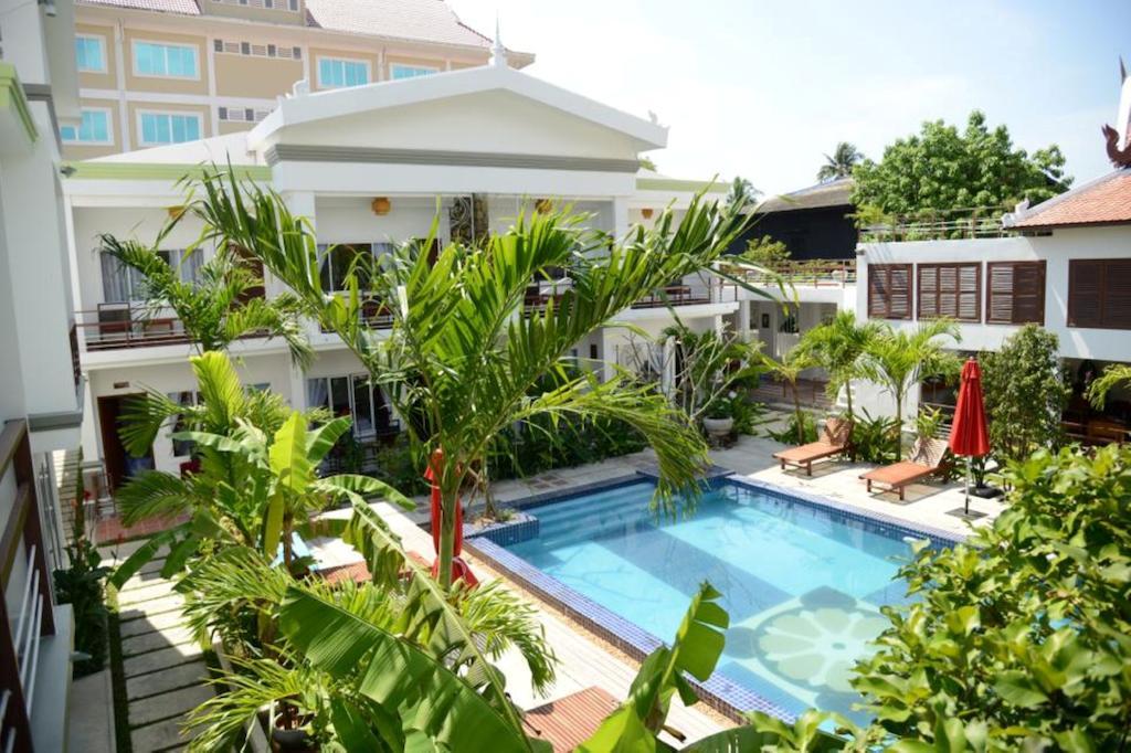Ropanha Boutique Hotel Сиханоуквил Екстериор снимка