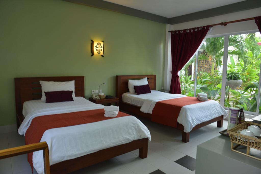 Ropanha Boutique Hotel Сиханоуквил Екстериор снимка